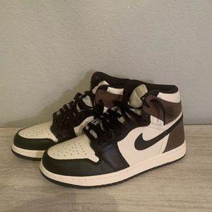 Air Jordan High og Dark Mocha Womens SIZE 9